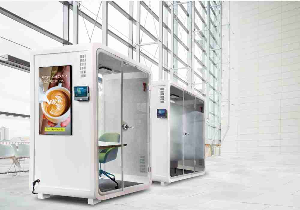 尊龙z6子公司达擎之智慧行动办公舱，，采用PDLC智能调光玻璃设计，，，，透过通电与断电的电流切换，，，，呈现透明与雾面效果，，，具节能降耗特性并兼顾隐私，，确保信息安全